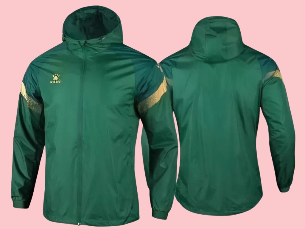 Áo đồng phục màu xanh lá cây dạng khoác gió tạo cảm giác năng động