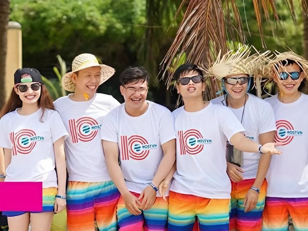 Áo thun cổ tròn basic thể hiện phong cách năng động, phổ thông