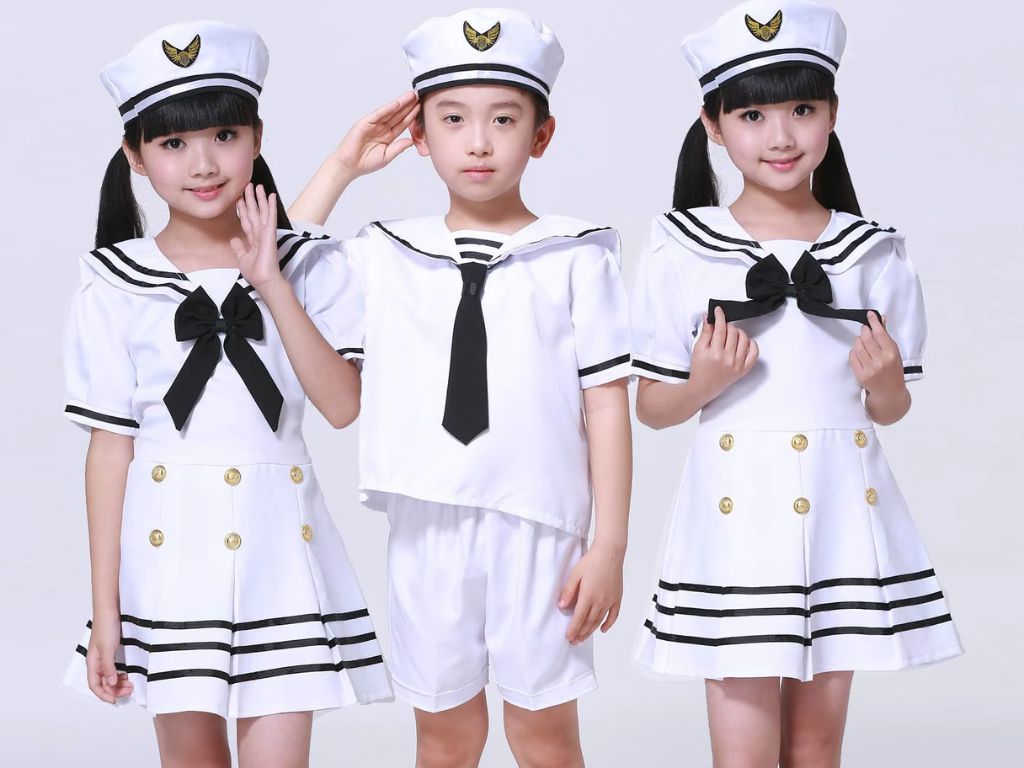 Phong cách thủy thủ là một mẫu đồng phục học sinh đẹp kinh điển