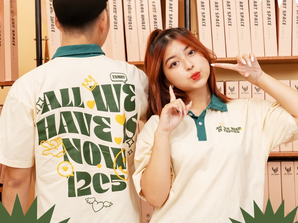 Thiết kế kiểu typo art là ý tưởng tuyển vời cho bạn tham khảo để làm áo lớp tại tphcm