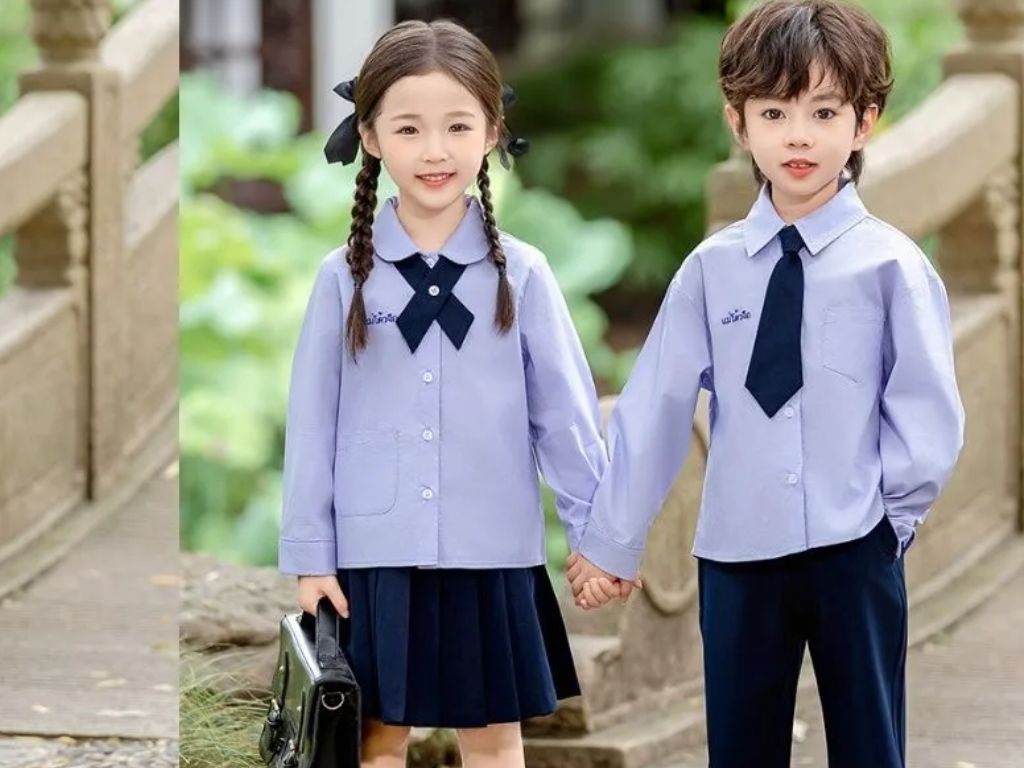 Chân váy xếp ly, dù là ly nhỏ hay ly hộp bản lớn, luôn mang đến vẻ ngoài năng động