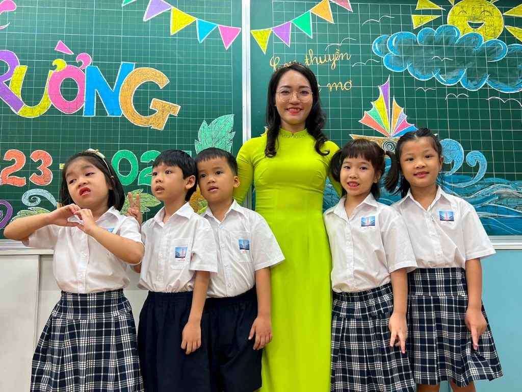 Đầm học sinh tiểu học cần đảm bảo sự thoải mái cho trẻ