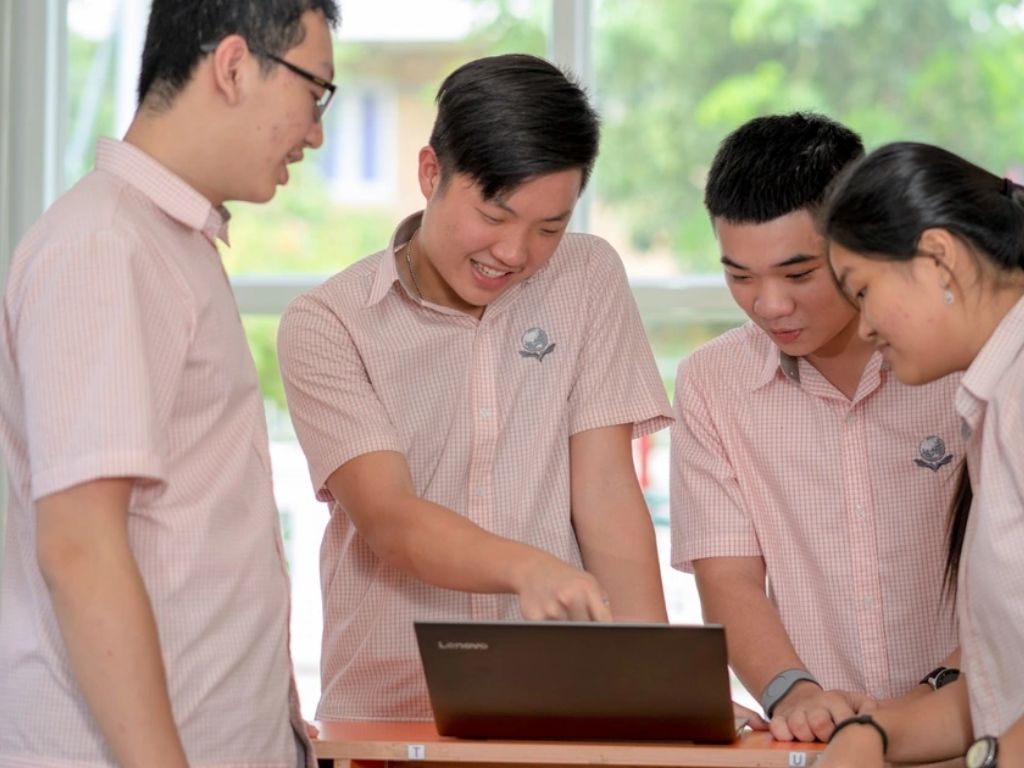 Để chọn đúng đồng phục trường quốc tế Singapore, phụ huynh cần biết thông tin cần biết