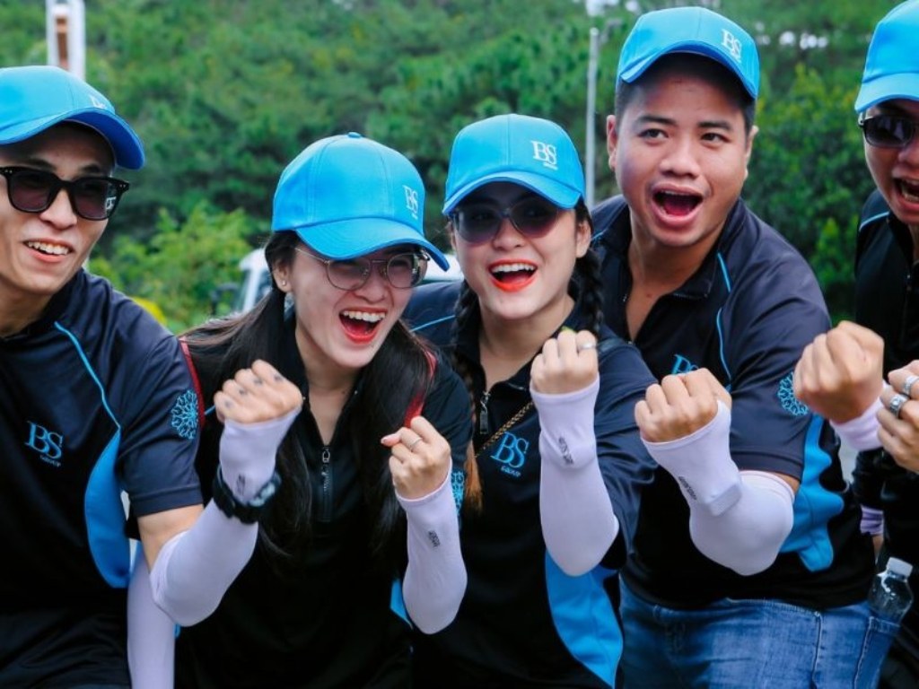 Nón đồng phục giúp hoàn thiện bộ đồ nhóm và tăng tính nhận diện