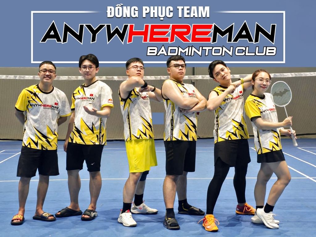 Áo thun nhóm là lựa chọn phổ biến và dễ thấy nhất khi nhắc đến đồ nhóm