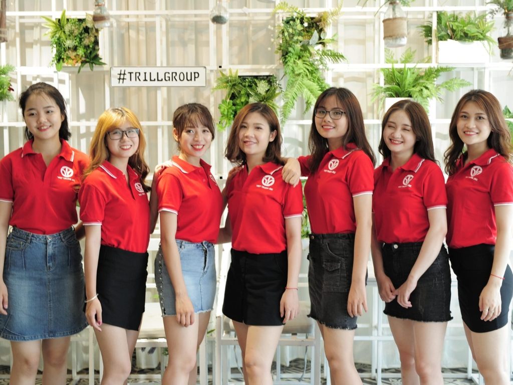 Một thiết kế áo nhóm đẹp đến từ sự kết hợp của nhiều yếu tố khác nhau