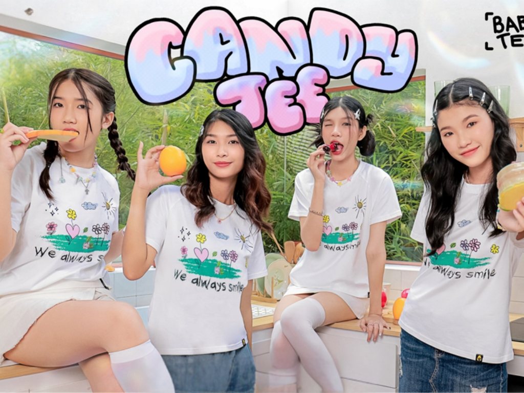 Một chiếc áo đồng phục nhóm đi chơi có thiết kế trẻ trung giúp tạo không khí vui vẻ