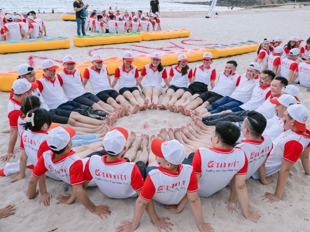 Đồ tập thể đi biển giúp tăng cường sự gắn kết giữa các thành viên