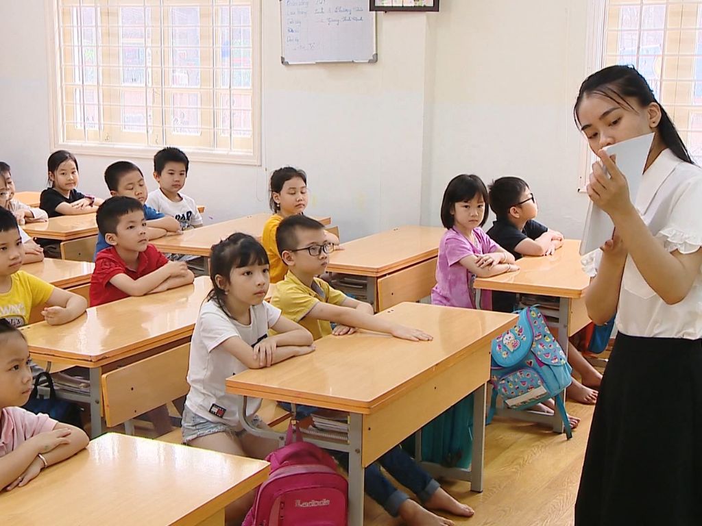 Chọn đồng phục có kích thước vừa vặn với trẻ