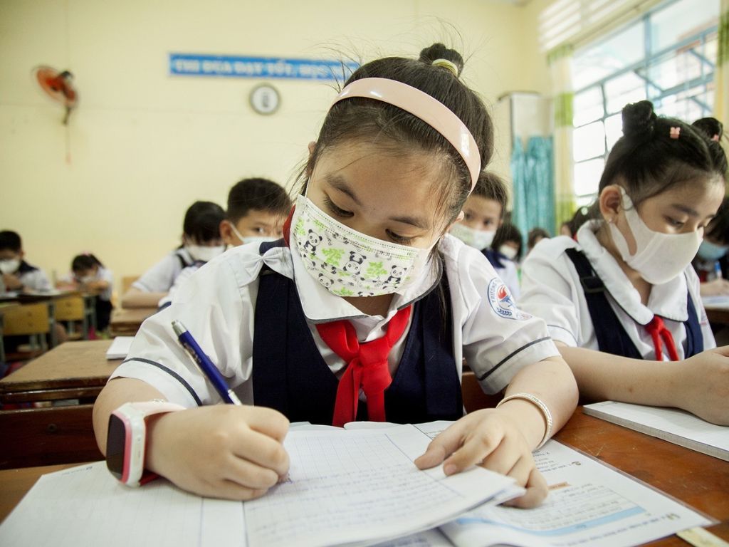 Chất liệu vải là yếu tố then chốt quyết định sự thoải mái khi bé mặc