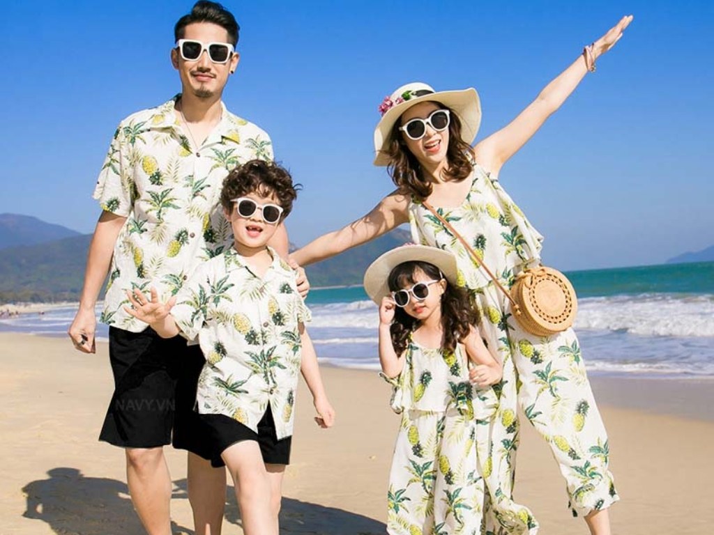 Mẫu áo nhóm đi du lịch hoàn hảo cần có form dáng và chất liệu thoải mái