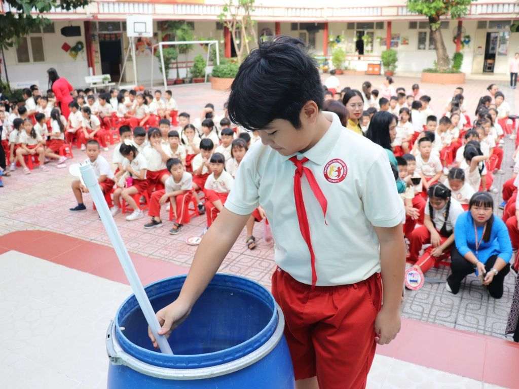 Kiểu dáng quần phù hợp sẽ giúp trẻ thoải mái khi mặc