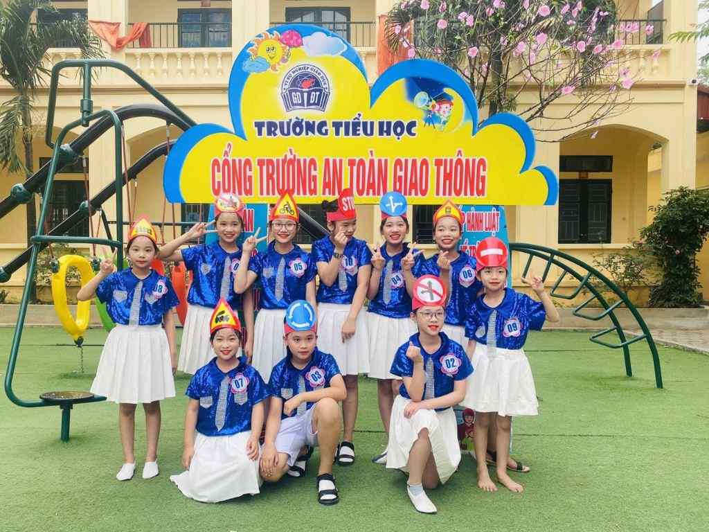 Chất liệu vải tốt giúp bé thoải mái khi hoạt động