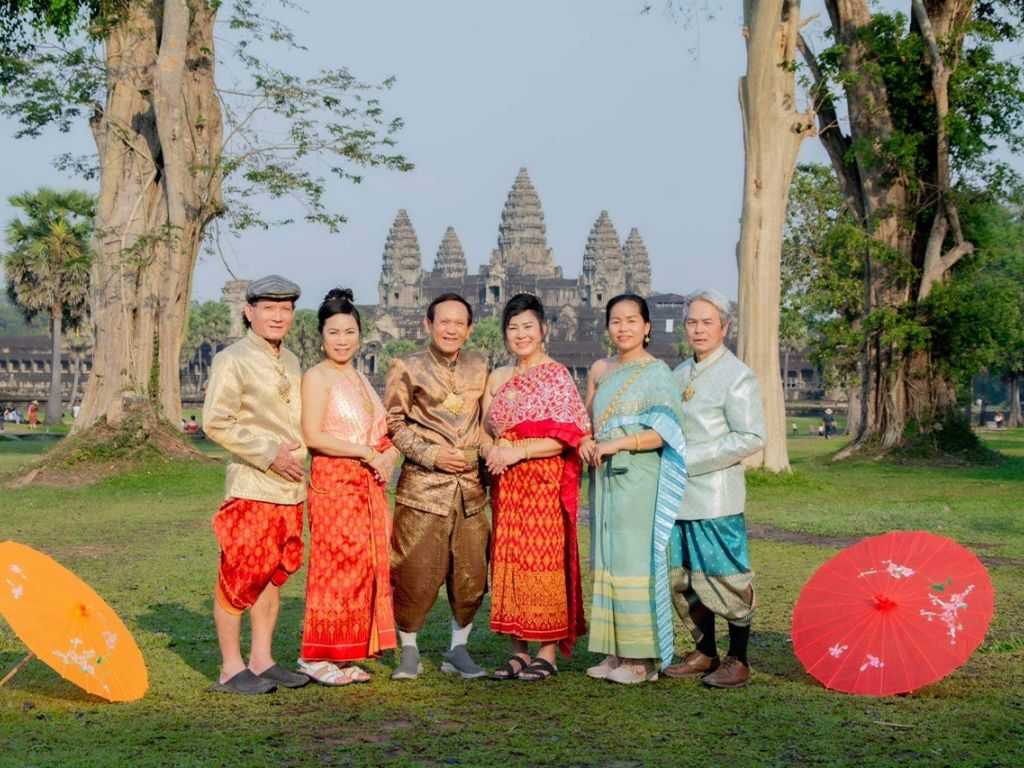 Thiết kế cho đồng phục tour campuchia 30 4 không cần quá cầu kỳ