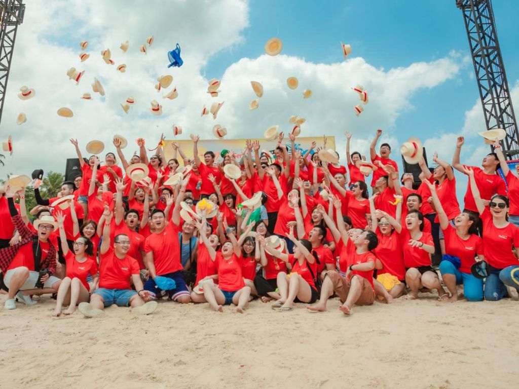 Đồng phục cho tour lễ 30 4 giá rẻ khi đặt số lượng lớn