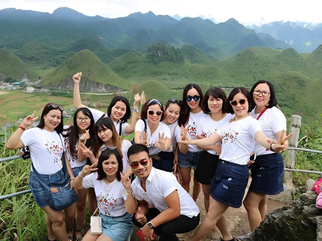 Bạn muốn tìm nơi mát mẻ thì vùng cao nguyên là câu trả lời cho "30.4 nên đi đâu?"