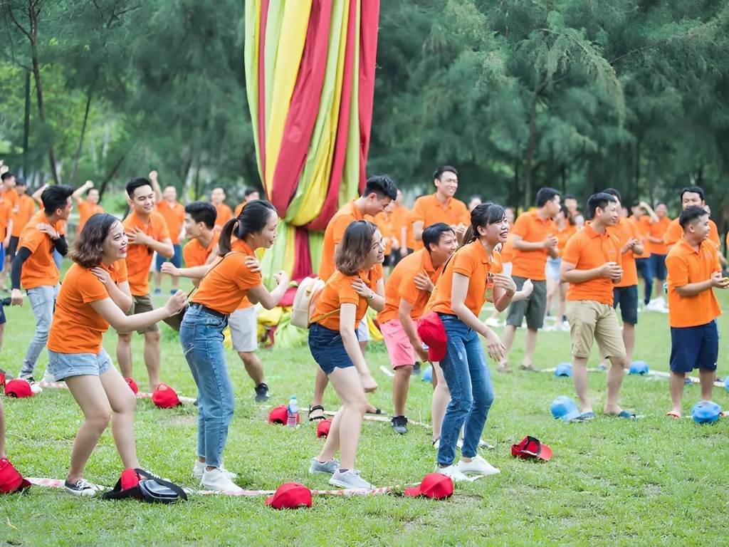 Áo nhóm du lịch ninh bình 30 4 giúp tạo sự gắn kết giữa các thành viên