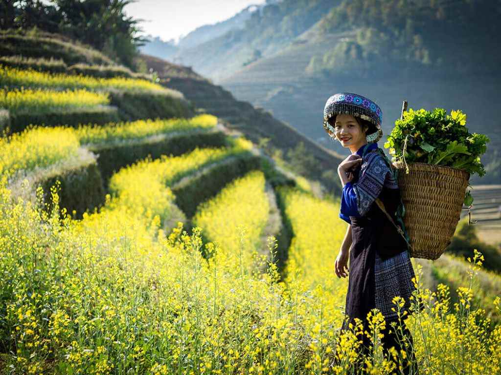 Trang phục truyền thống là lựa chọn lý tưởng khi đi du lịch