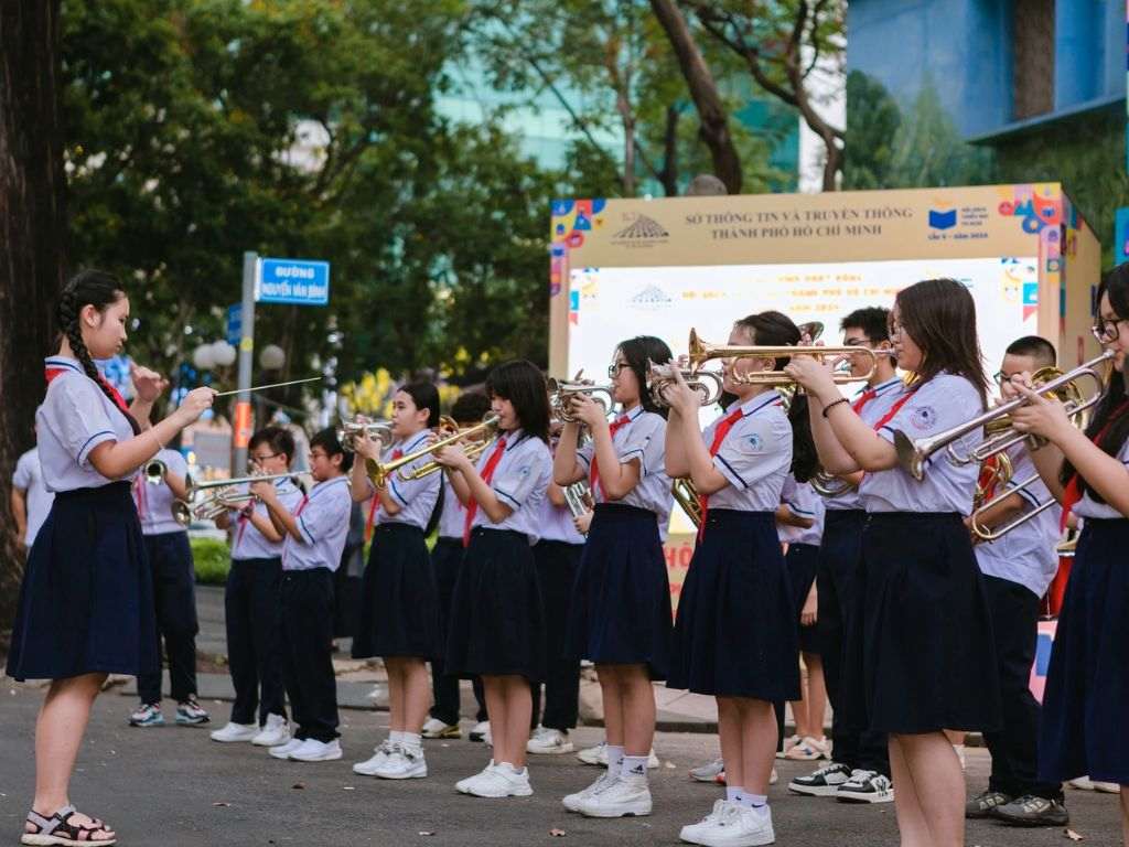 Áo Sơ Mi mang đến vẻ ngoài lịch sự, chỉn chu của học sinh