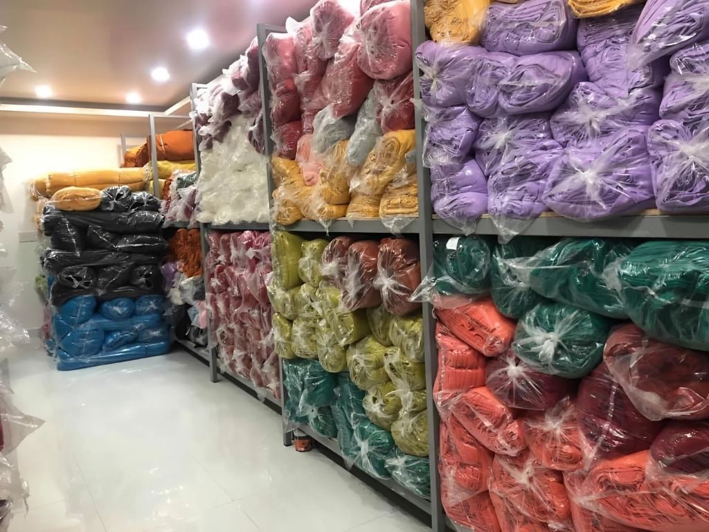 Bạn chưa biết mua vải may đồng phục ở đâu thì đại lý vải là lựa chọn đáng cân nhắc