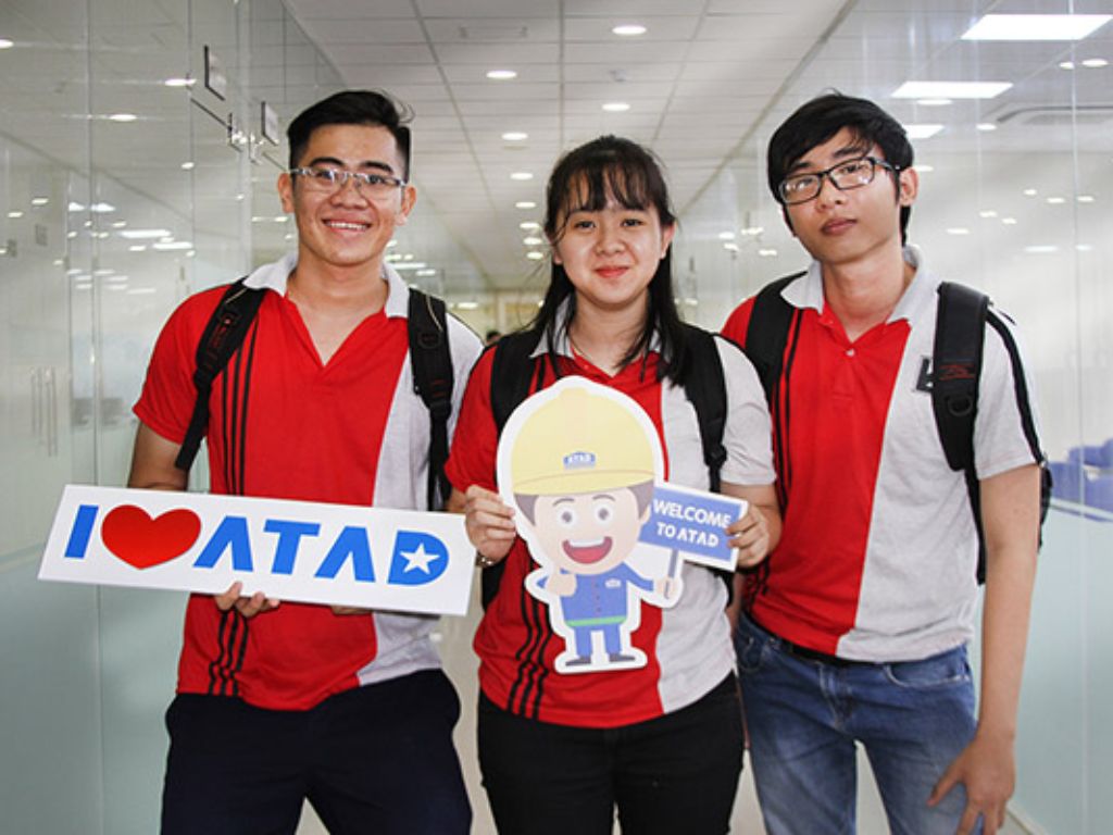 Điểm thú vị của đồng phục trường Đại học Kiến trúc thường nằm ở sự tự do sáng tạo
