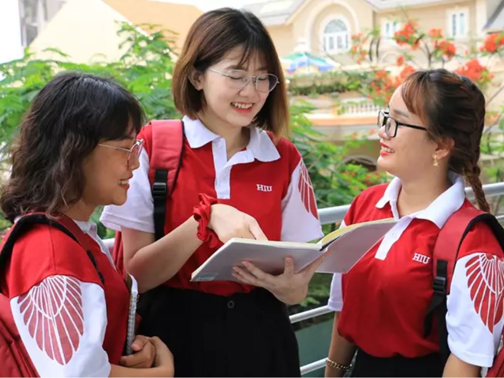Để tạo nên đồng phục các trường đại học ở TPHCM thành công, cần có nhiều yếu tố