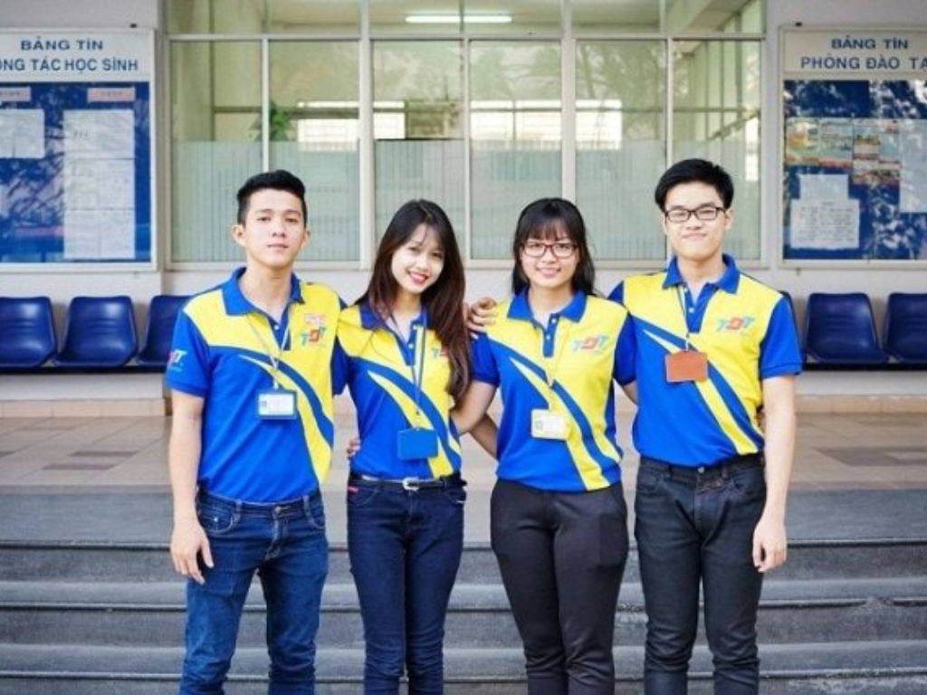 Đồng phục các trường đại học TPHCM mang phong cách năng động