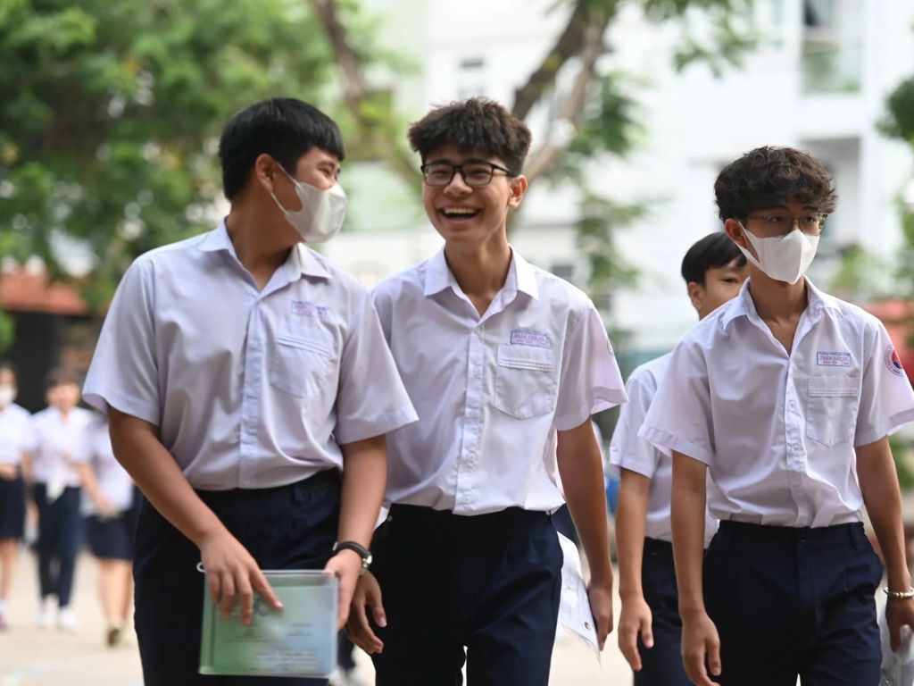 Quần đồng phục học sinh nam cấp 2 thường dáng ống đứng
