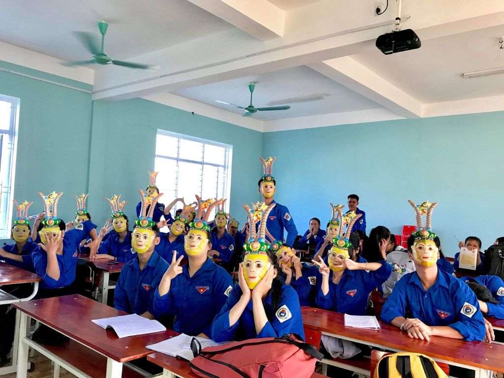 Đồng phục học sinh trung học giúp trẻ cảm thấy bình đẳng trong trường