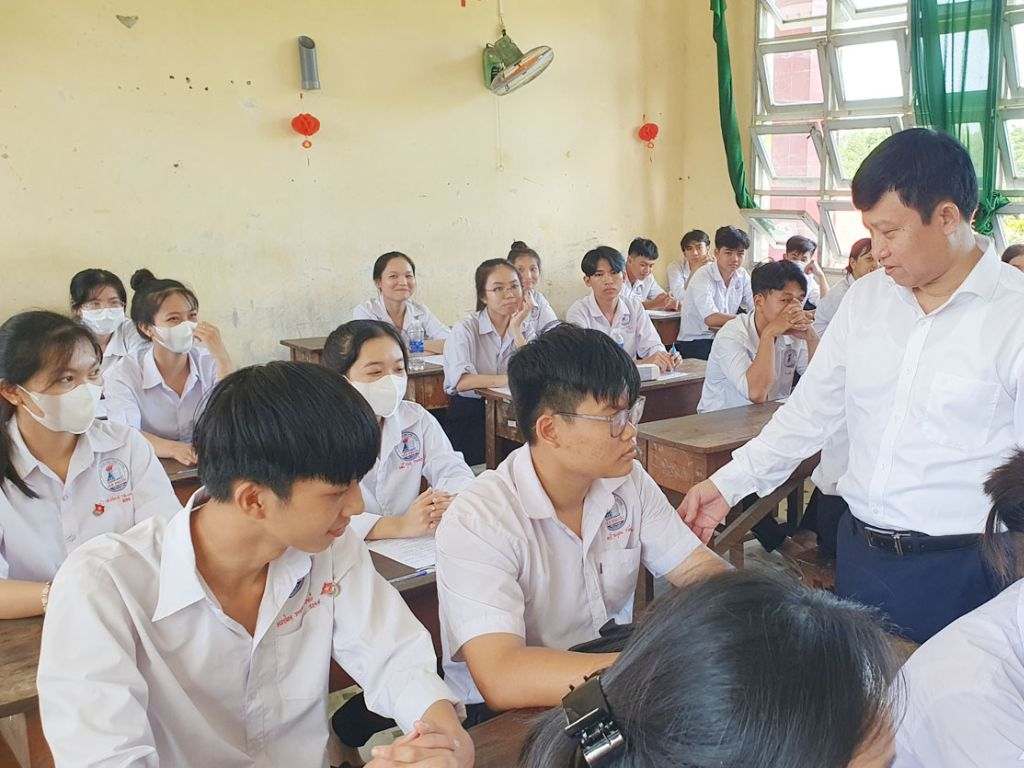 Bạn nên chọn chất liệu thấm hút mồ hôi để trẻ thoải mái hoạt động