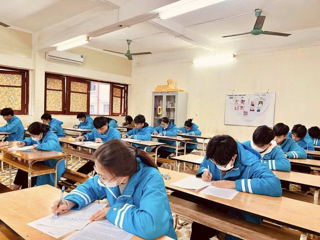 Đồng phục học sinh cấp 3 đẹp nhất thế giới thể hiện sự hiện đại