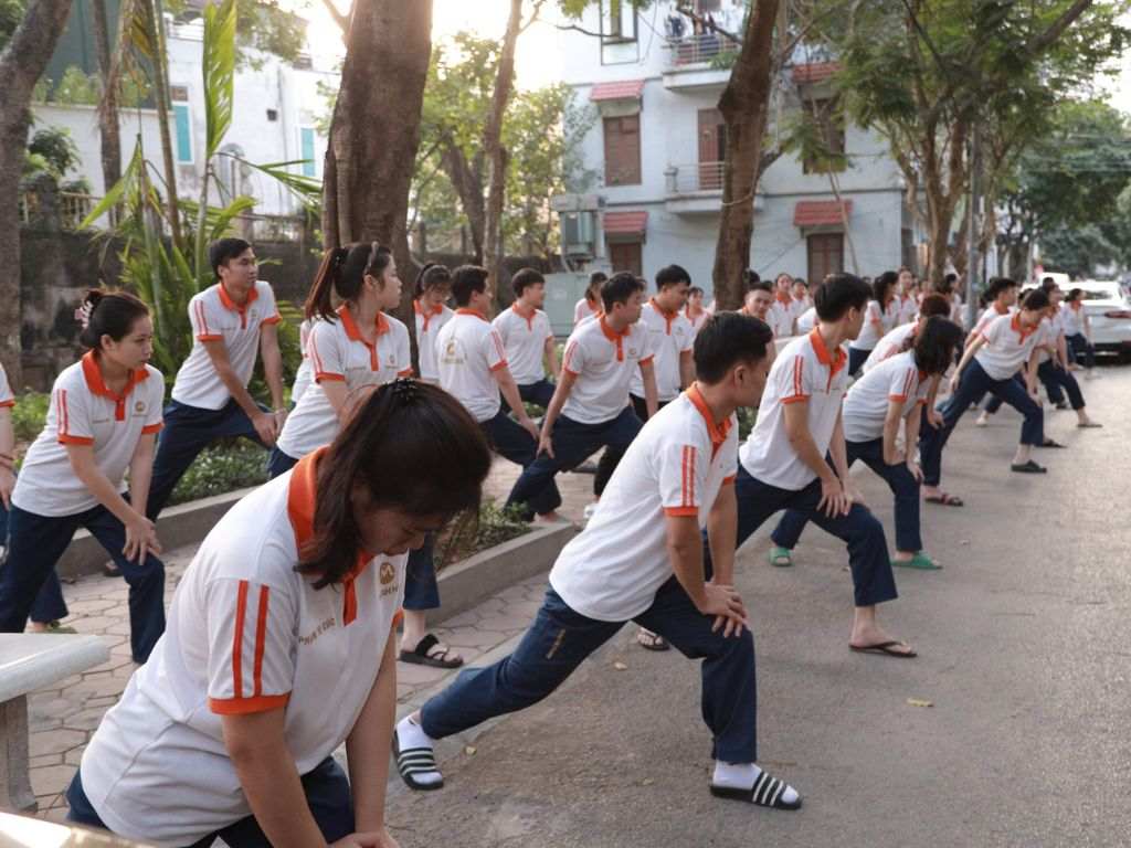 Nơi bán đồng phục thể dục học sinh cần đảm bảo đúng quy định trường