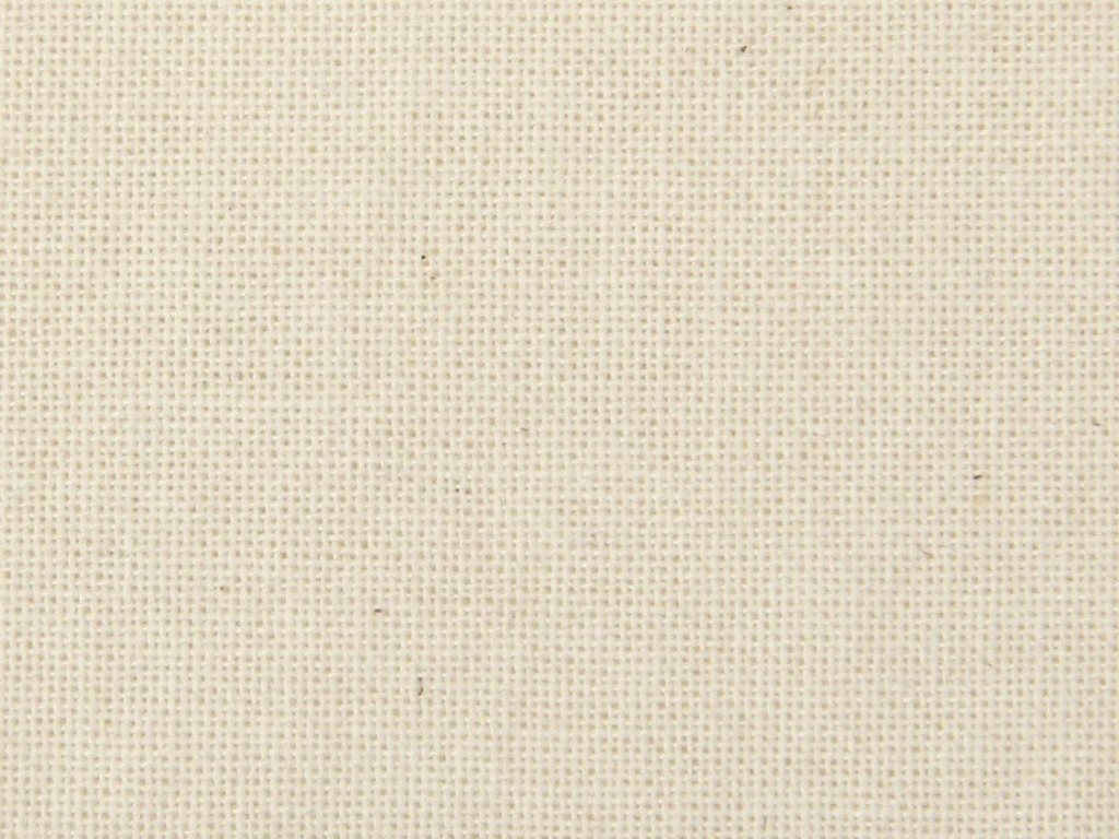 Vải thô cotton tương đối thoáng khí, giúp mang lại cảm giác dễ chịu cho người mặc