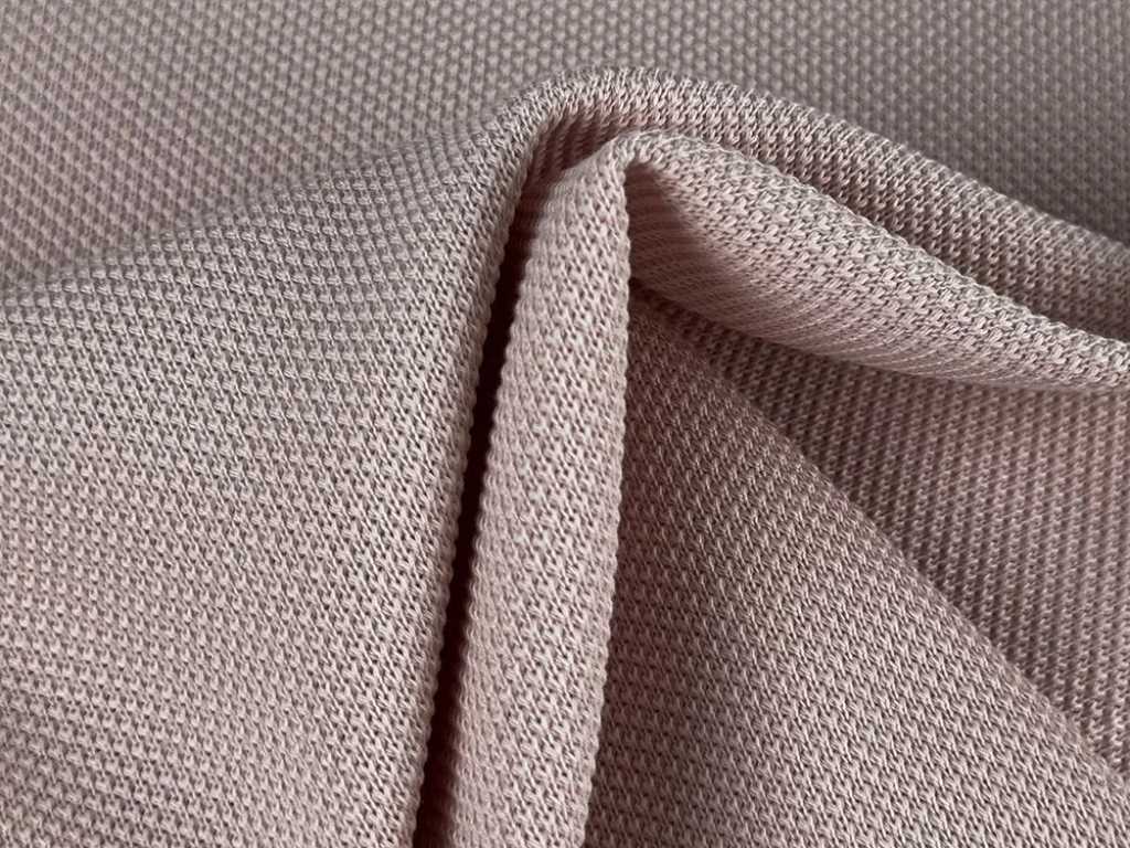 Cotton Pique được xem là lựa chọn vải 100% cotton cao cấp cho dòng áo polo