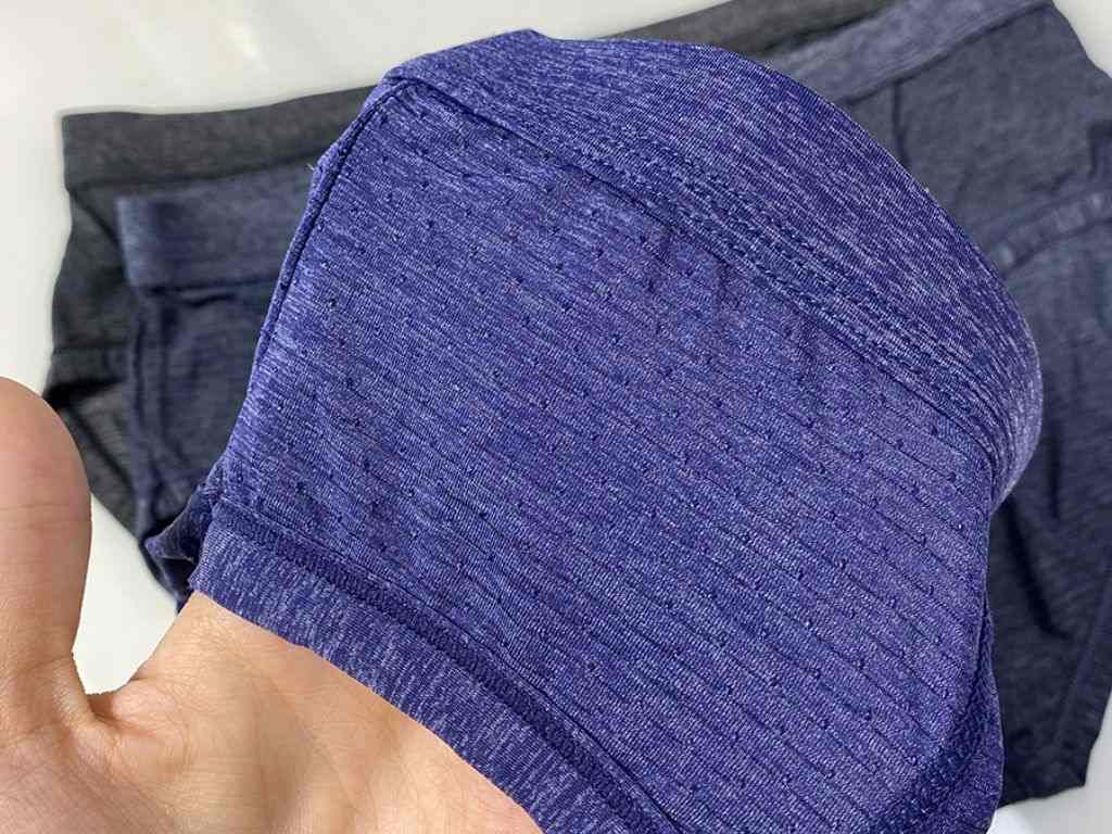 Vải cần có độ đàn hồi tốt khi mua đồng phục thể dục học sinh THCS