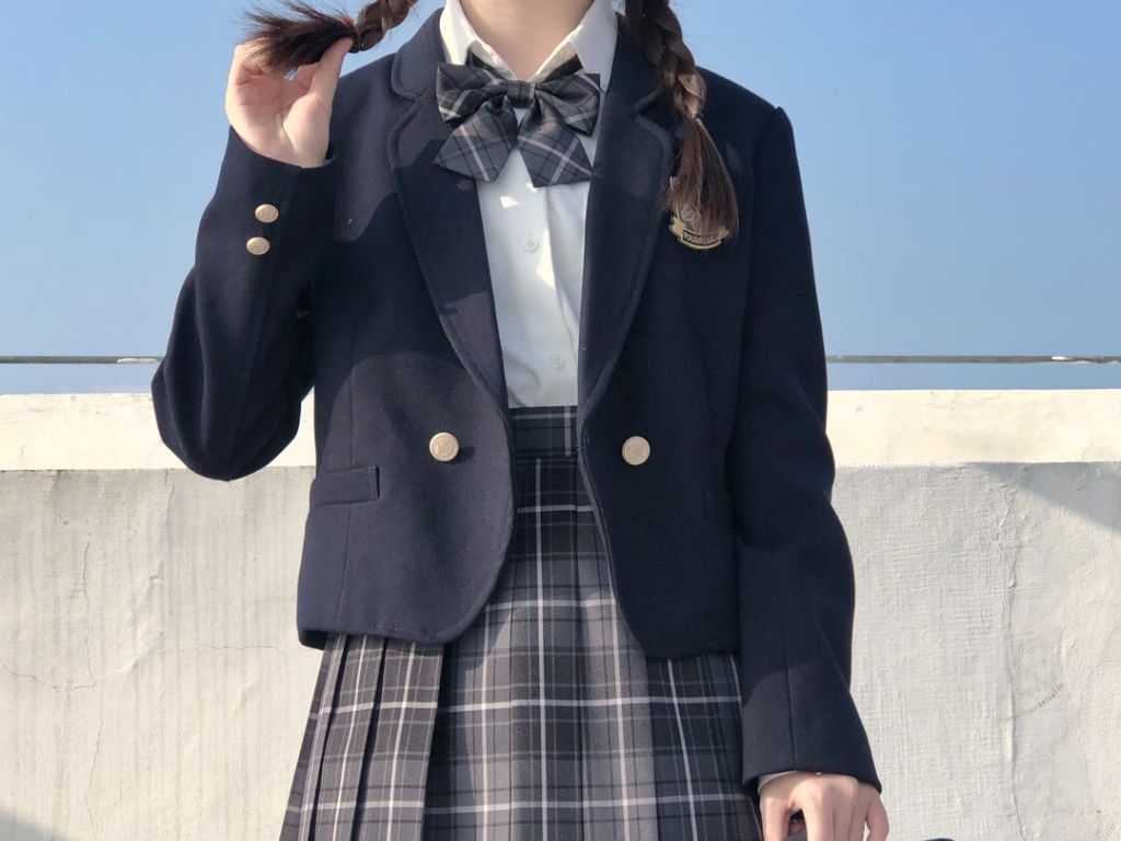 Áo khoác kiểu tây phục có thiết kế tương tự áo vest 