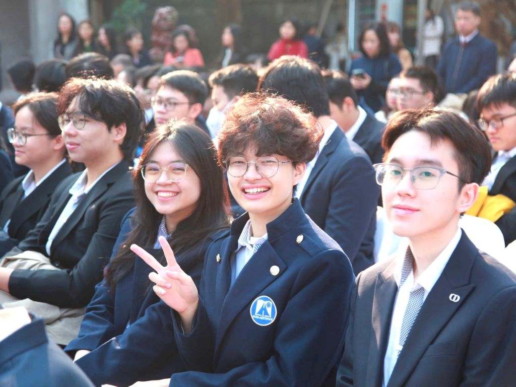 Đồng phục học sinh Trung Quốc nam kiểu tây phục