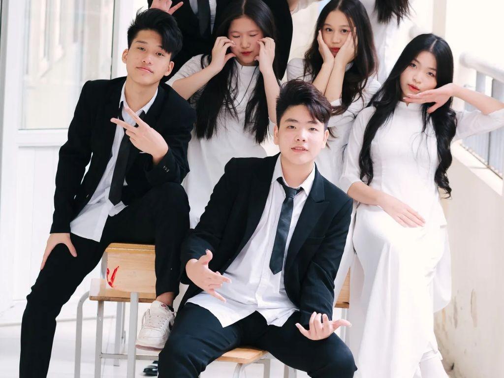 Bạn cần chọn đồng phục có kích thước vừa vặn với học sinh