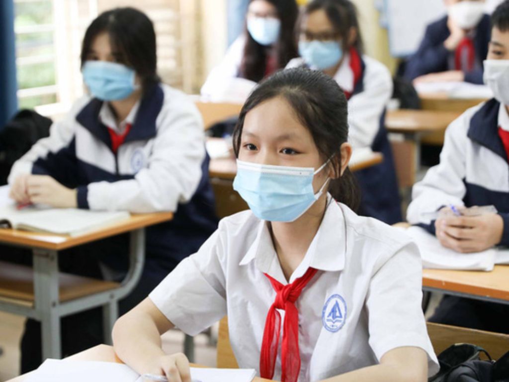 Áo sơ mi có đặc biệt là màu trắng, dễ bị bám bẩn