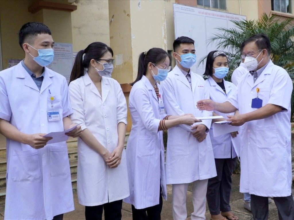 Vải cotton kháng khuẩn là lựa chọn lý tưởng cho đồng phục áo blouse