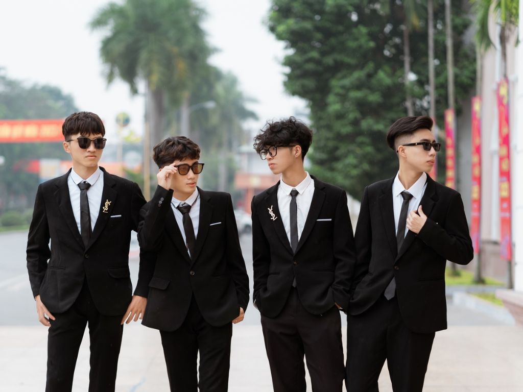 Áo vest đồng phục học sinh thường được mặc trong dịp quan trọng