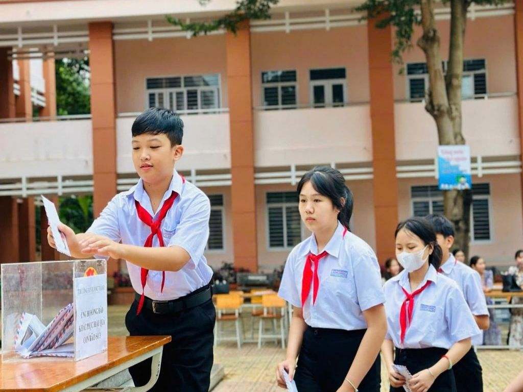 Áo đồng phục giúp trường nhận diện thương hiệu