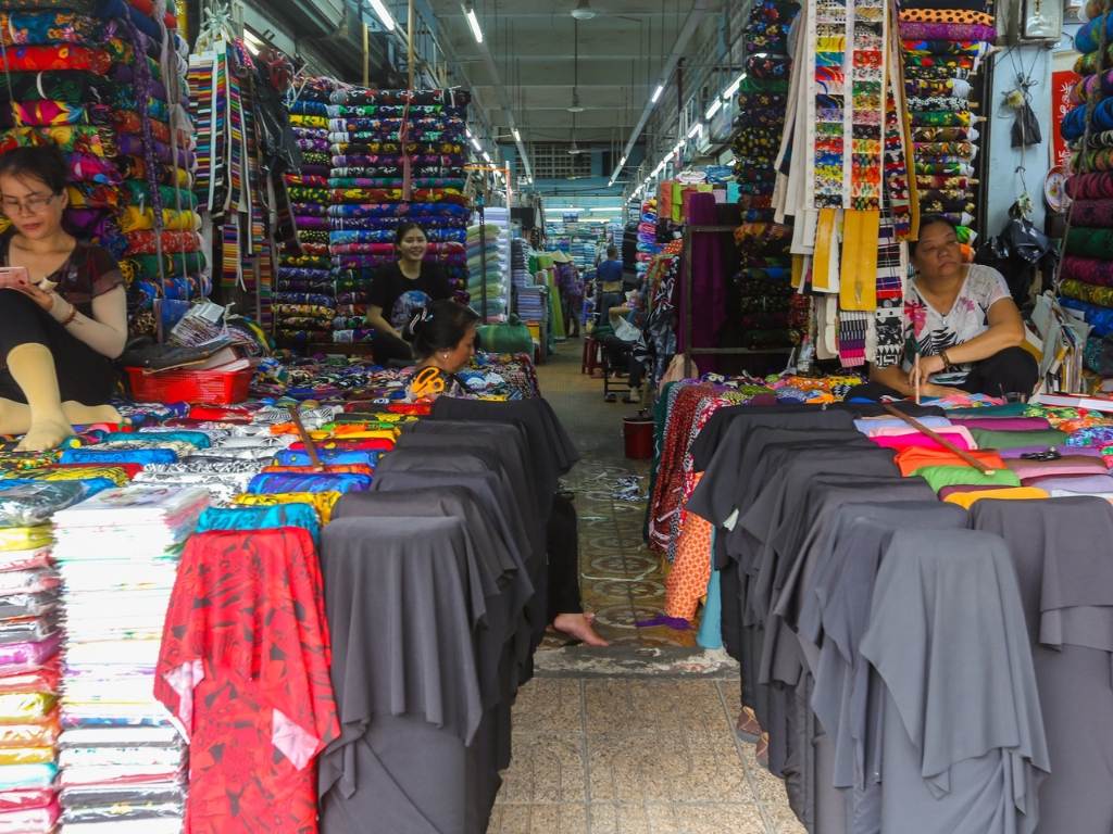 Tại các chợ vải lớn ở TP.HCM có đa dạng và phong phú các loại vải cotton sài gòn