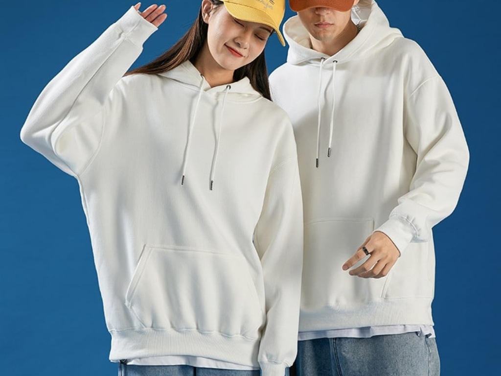Độ dày và trọng lượng cao hơn của vài cotton dày giúp giữ form áo chuẩn