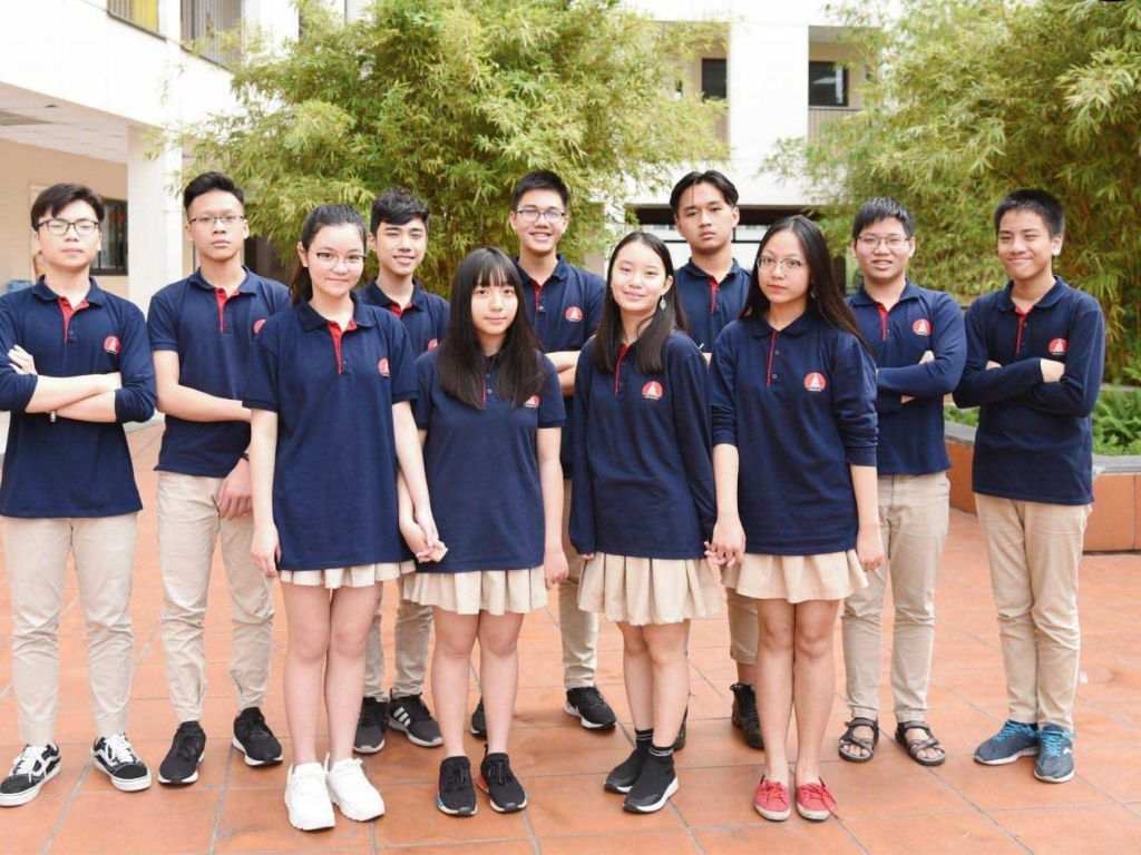 Quần học sinh cần có iểu dáng và màu sắc phải hài hòa