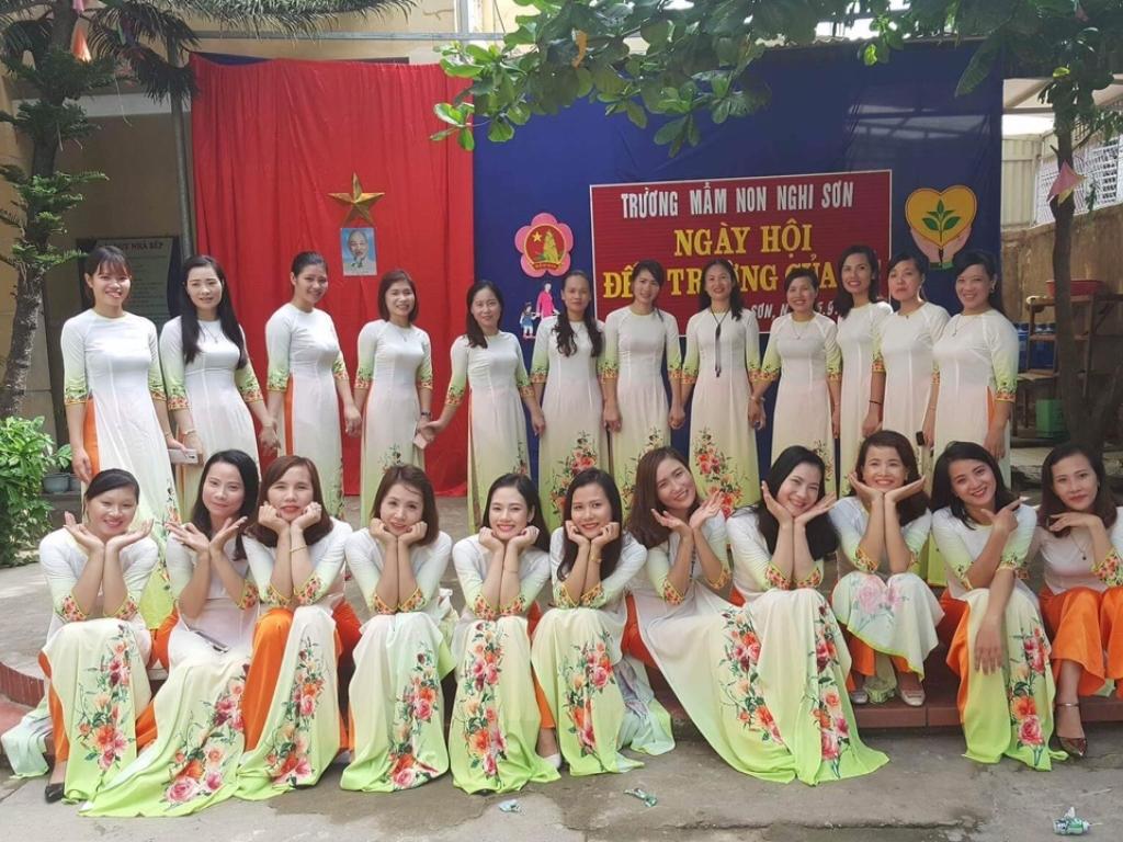 Kỹ thuật in áo dài đồng phục giúp thể hiện được các thiết kế phức tạp