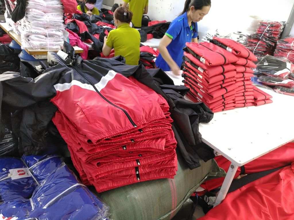 Chức năng chính của xưởng áo khoác là đơn vị sản xuất trực tiếp