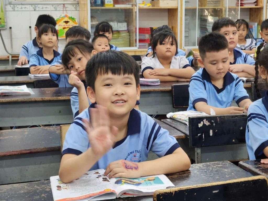 Áo polo thể hiện sự thoải mái và năng động ở trẻ