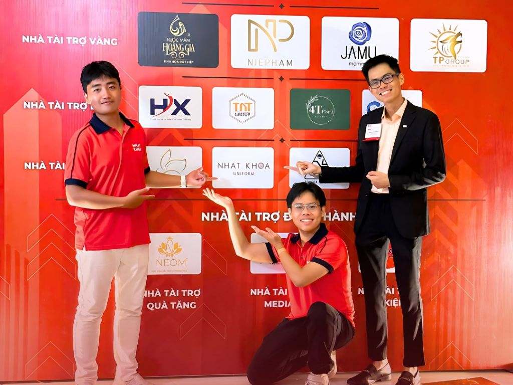 Nhất Khoa là địa chỉ uy tín khi may đồng phcuj