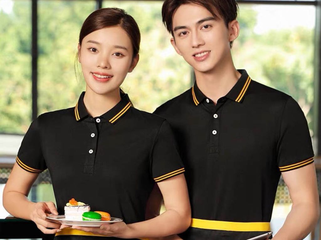 Bạn nên ưu tiên đồng phục có thiết kế đơn giản